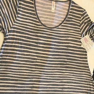 LuLaRoe Perfect Tee NWT